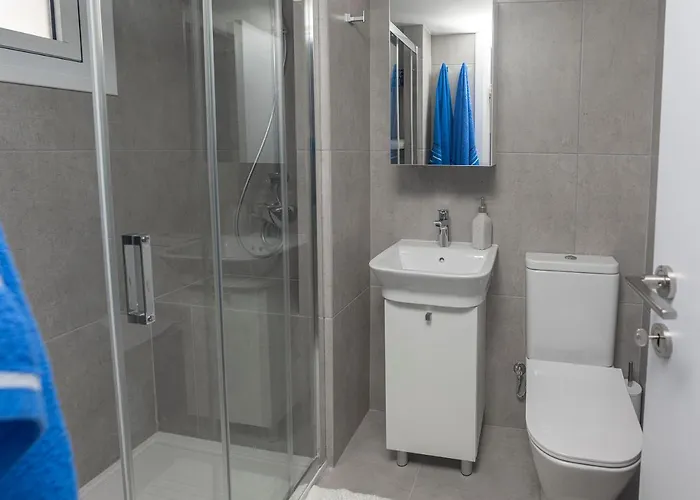 Lovely By The アパート *