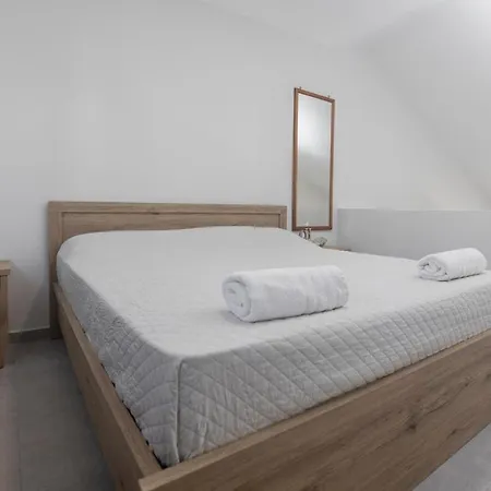 Apartman Lovely By The Voróklini